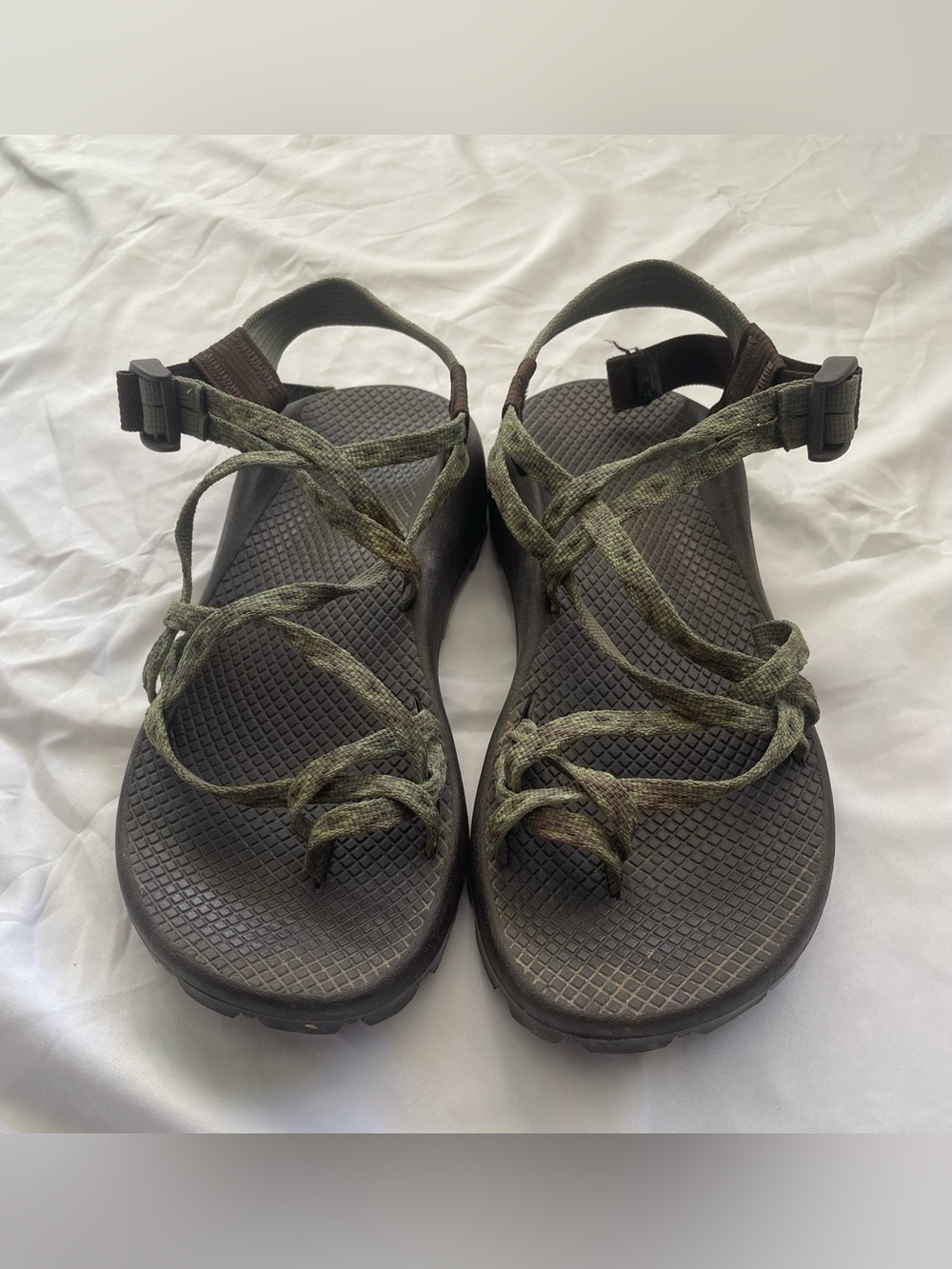 Chaco ZX/2 Classic Green Brown Strappy Toe Loop Hiking Sandals Women’s 9